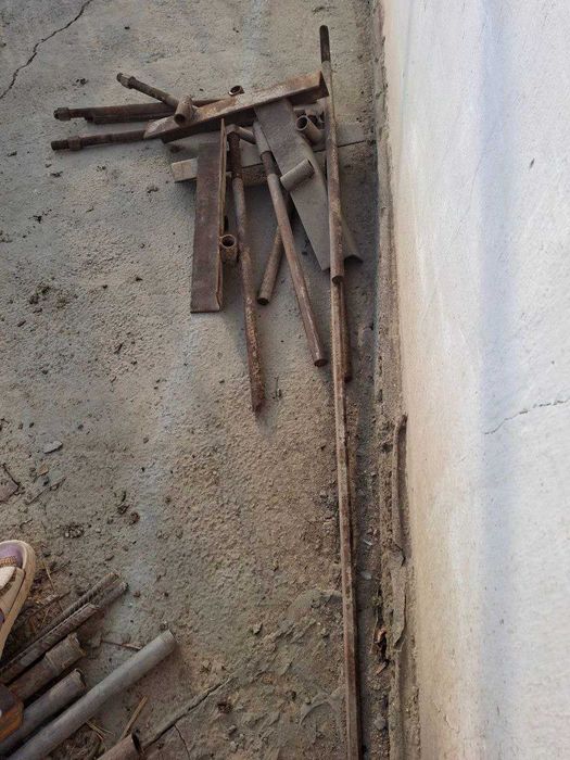 Үйдің Құрсау темірлері дайын, тез арада сатылады.