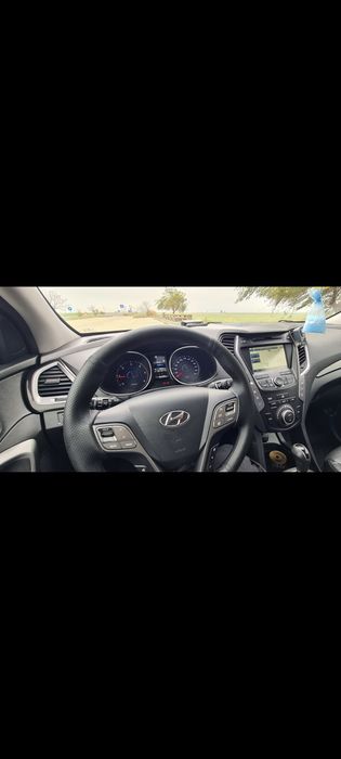 Hyundai Grand Santa Fe 6 locuri