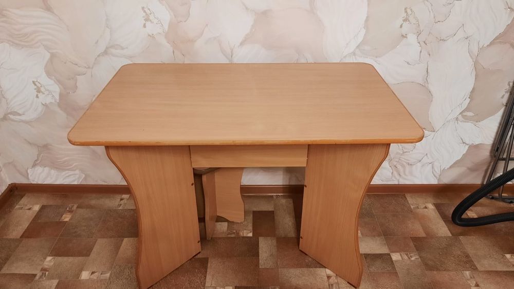 Кухонный стол, 8 000 тг