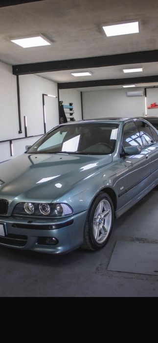 BMW 525i /Import Recent