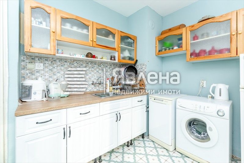 Продава се Тристаен апартамент в София, Надежда 4 - 88 кв.м за 2046 €/кв.м - Снимка #5