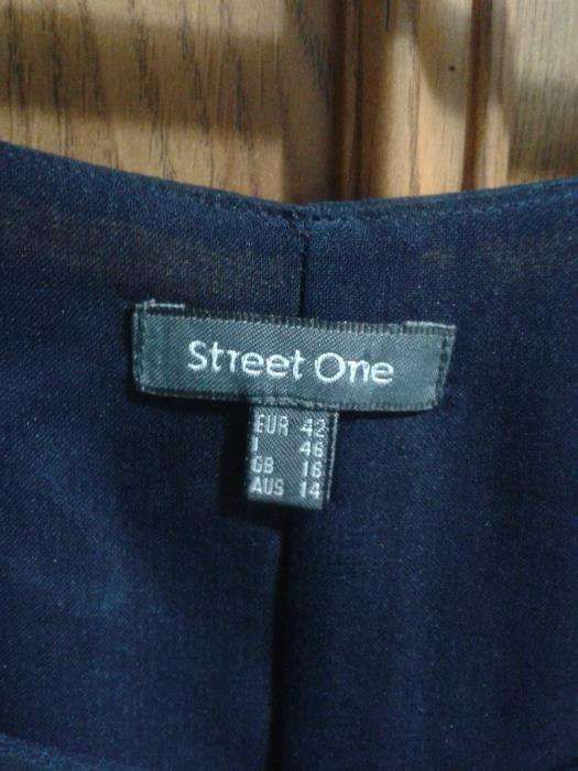 Rochita Street One noua
