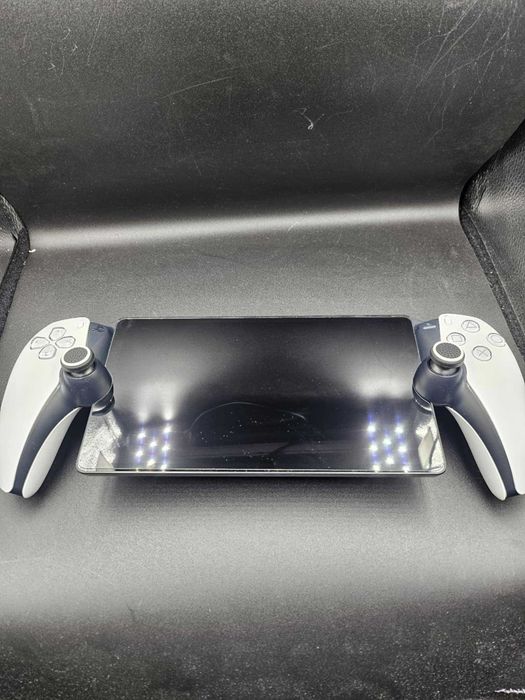 Hope Amanet P5-PlayStation Portal Remote Player pentru PS5, White