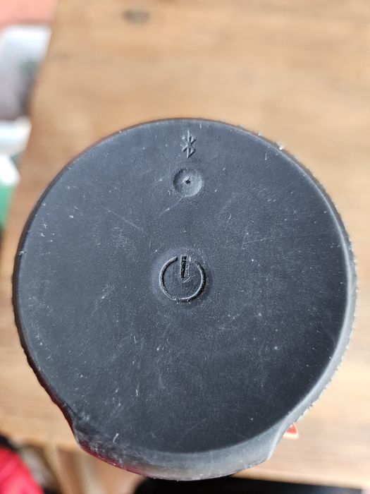 Продавам bluetooth колонка Logitech UE BOOM