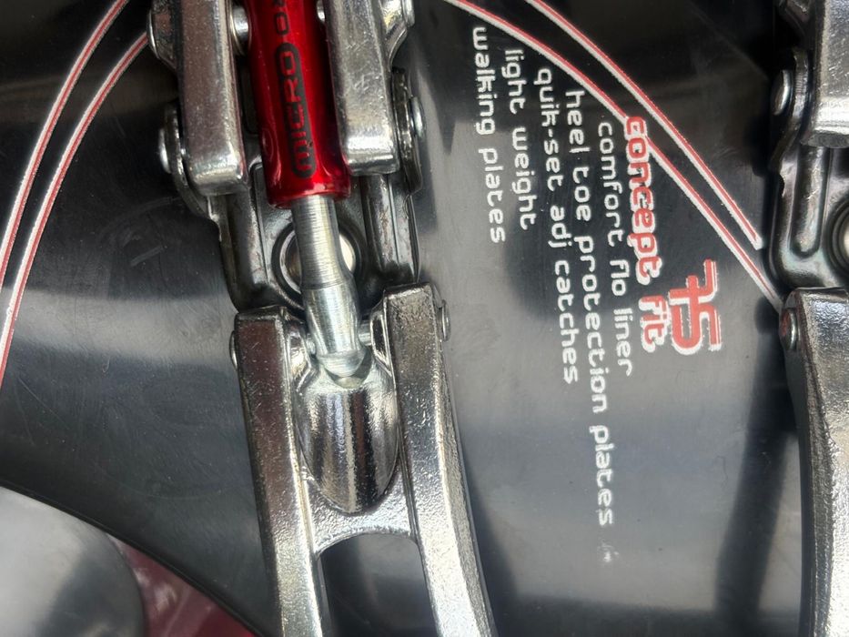 Clapari Lange Ski Noi