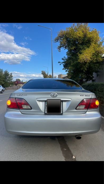 Продам задний стопак es 300 в отличном состоянии