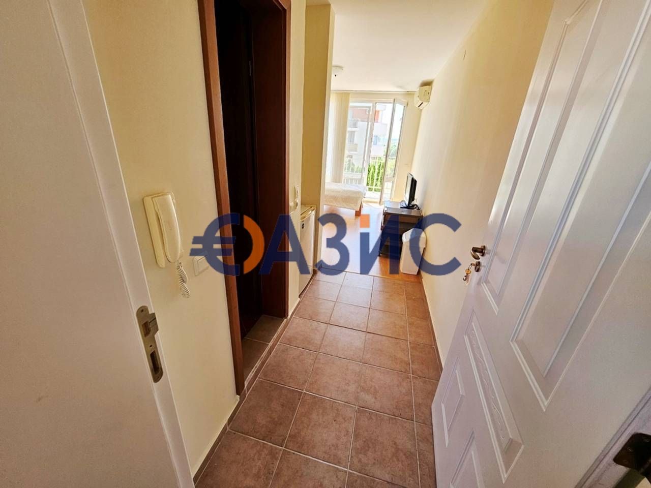 Продава се Едностаен апартамент в к.к. Слънчев бряг - 33 кв.м за 1016 €/кв.м - Снимка #6