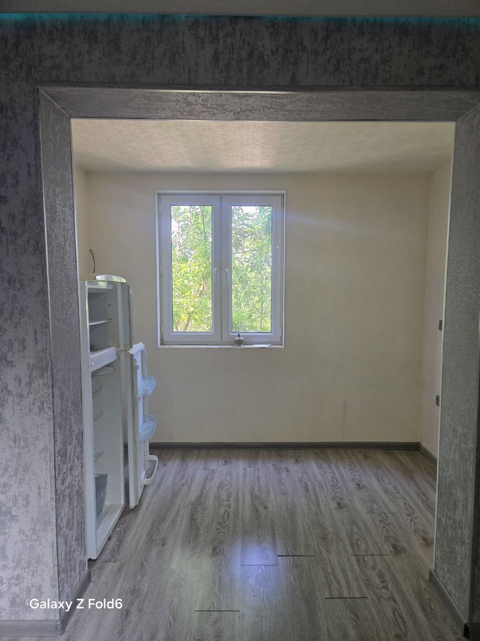 Срочно продам 2комн.квартиру,в 3районе,3 этаж середина