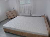 Închiriez apartament cu 2 camere