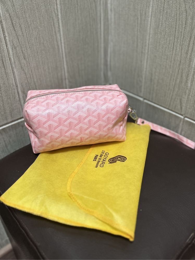 Goyard несесер.