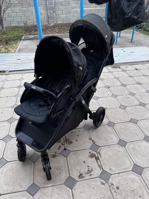 Тондемная коляска