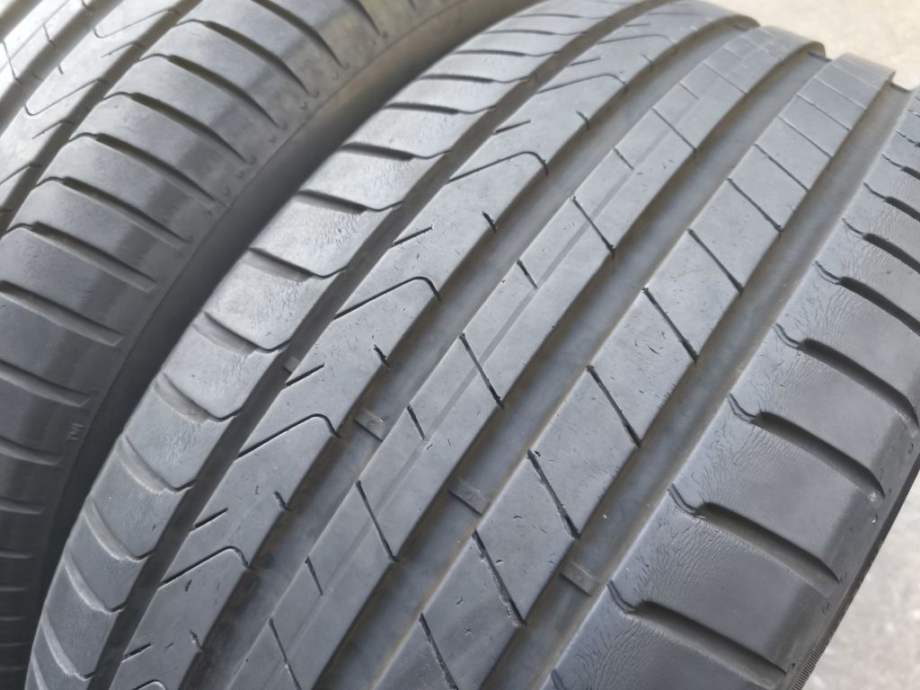 225/55/17" 2бр Pirelli P zero, dot 2123,7mm
