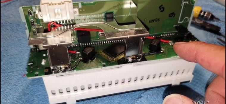 Reparatii Display Mitsubishi Colt