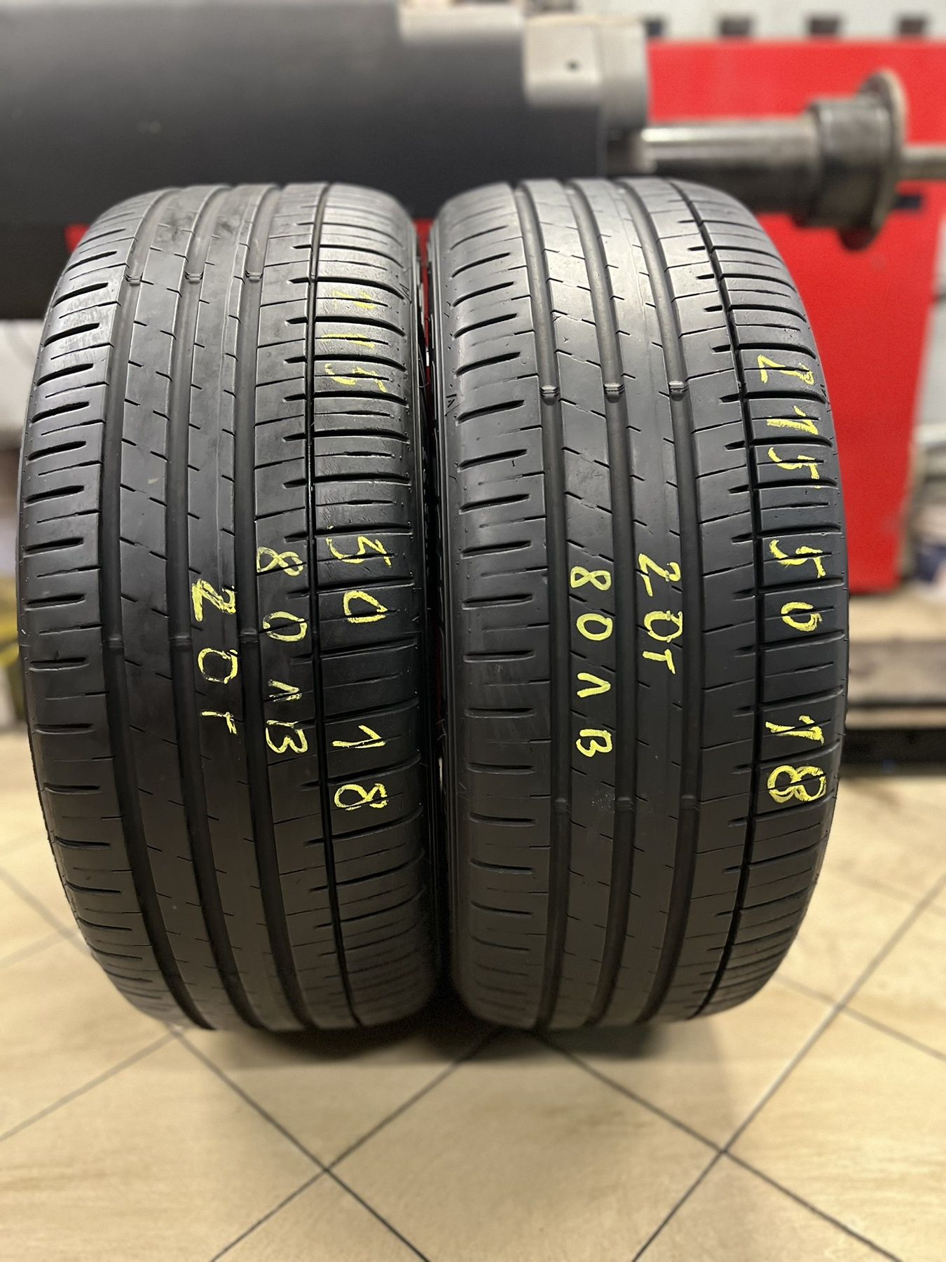 Летни гуми 215/50 R18 Falken