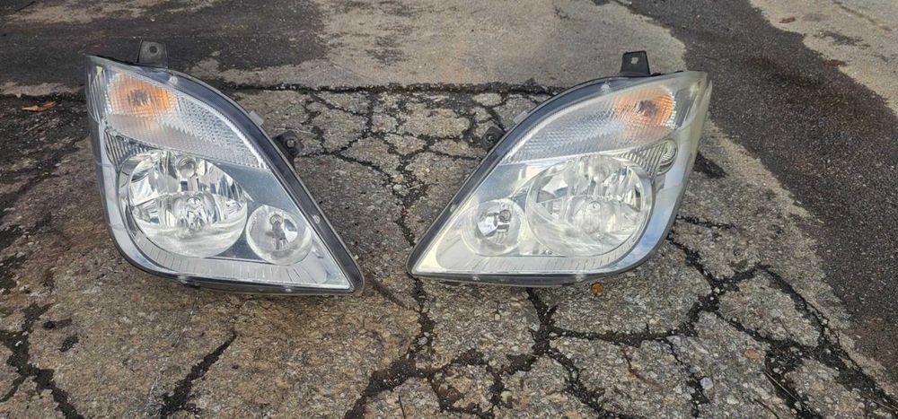 Ляв и Десен Фар за мерцедес Спринтер В 906 W 906 Mercedes Sprinter