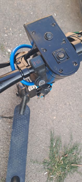 Trotineta BIRD de vânzare