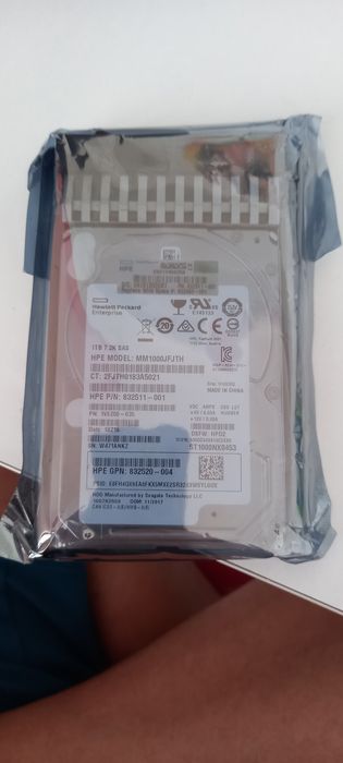 Новые серверные диски SAS 1 Tb 7.2k
