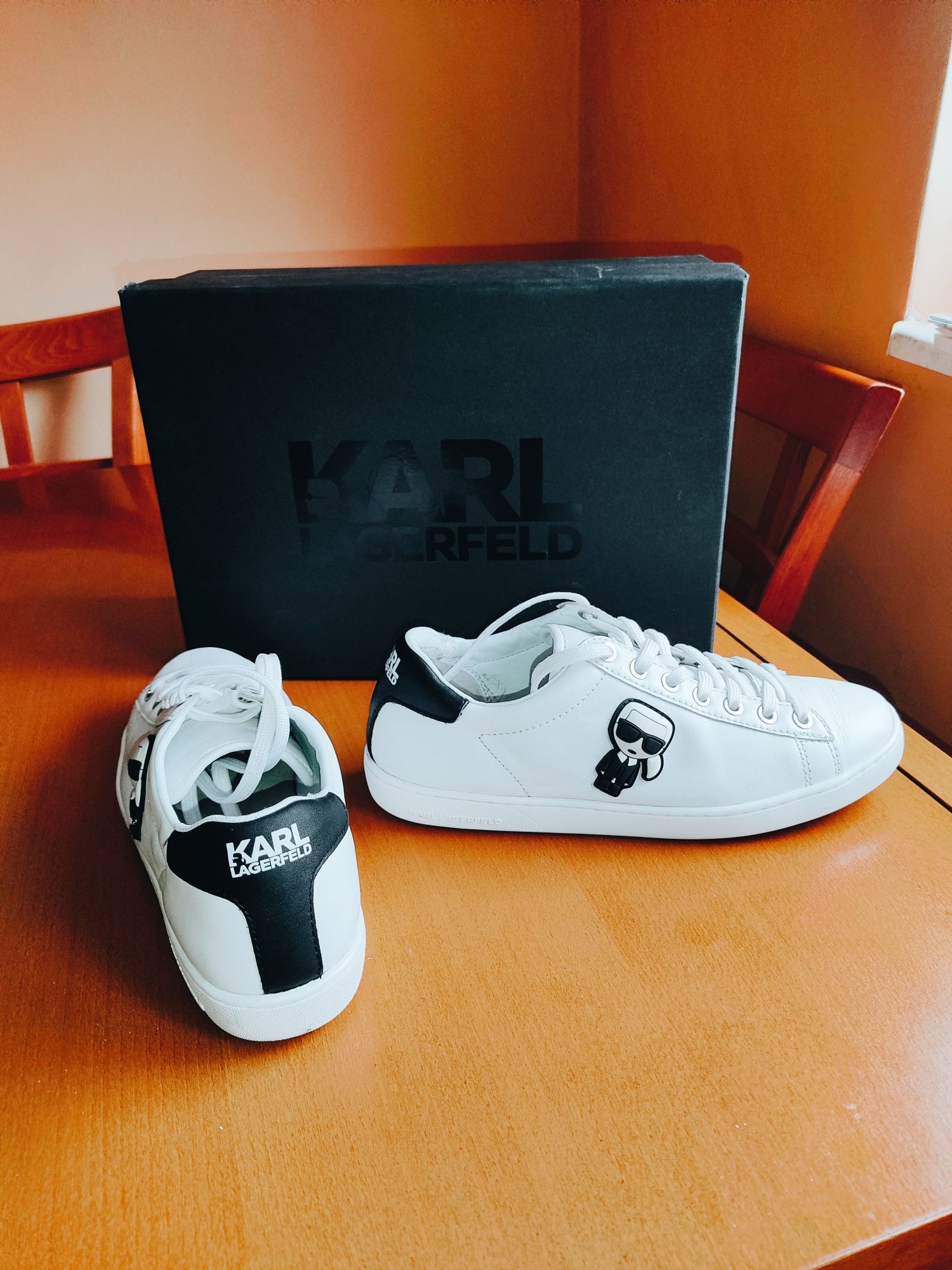 Karl Lagerfeld кожени обувки