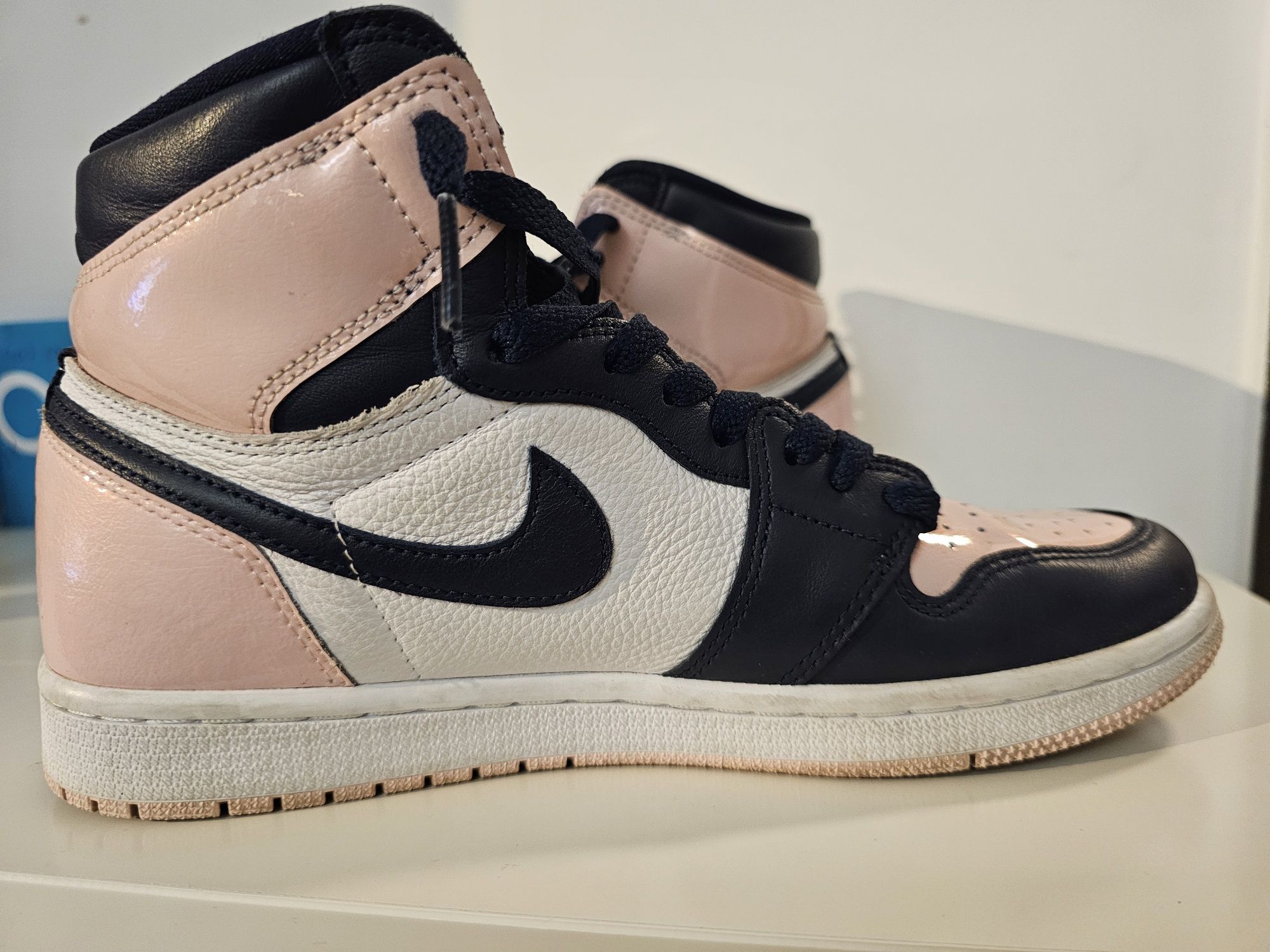 Jordan 1 High OG Atmosphere Bubblegum, 40.5, purtati puțin, originali