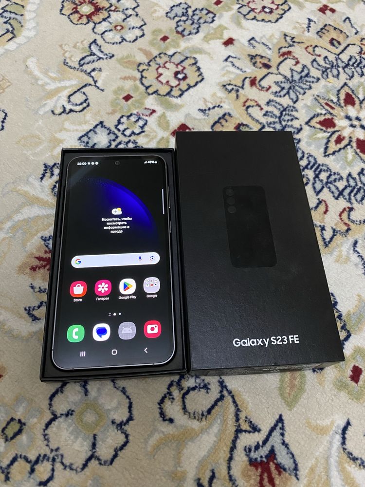 Samsung. S23 fe.  5G.  8/256