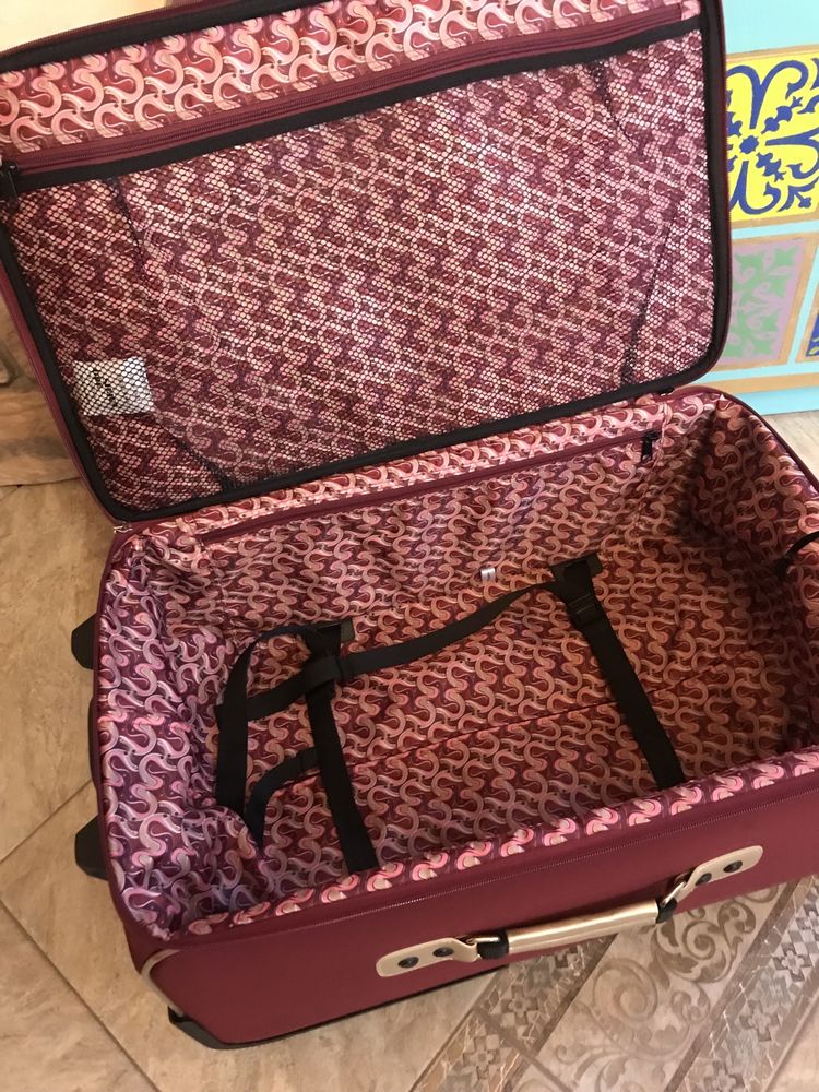 Набор чемодан + сумка-чемодан