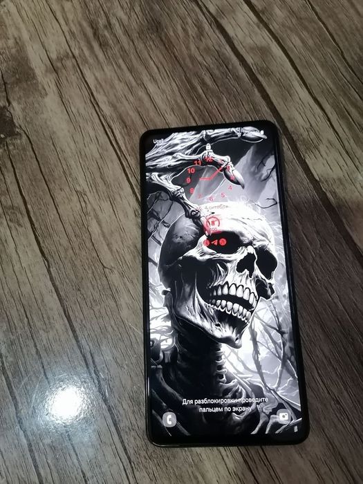 Samsung A52s 5G holati yangidek