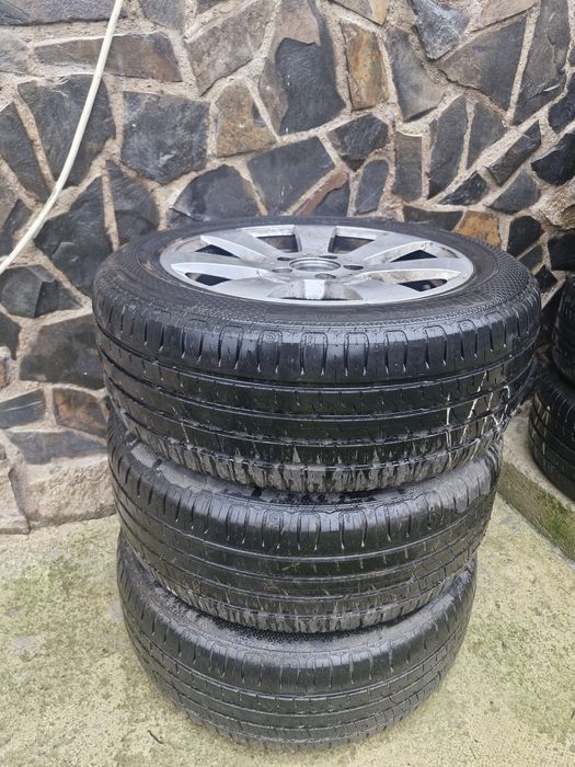Roți pe 16 de vânzare