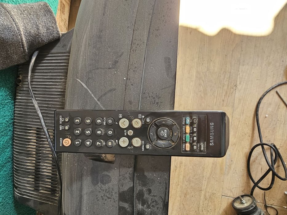 Телевизор Samsung 21" инча