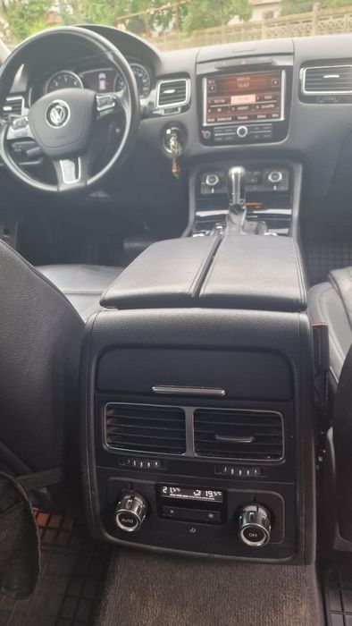 Vw Touareg 2013 FULL - Terrain Tech + ACC + Webasto
-