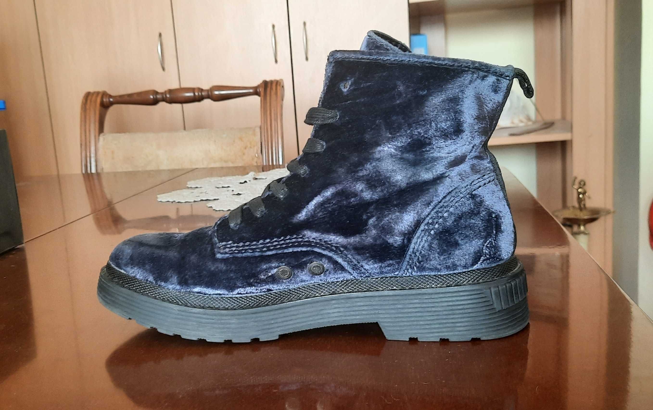 Дамски обувки Calvin Klein Annie Velvet Combat Boots #38