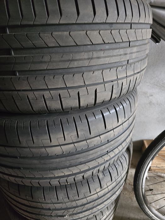 Vând anvelope de vara marca Pirelli
