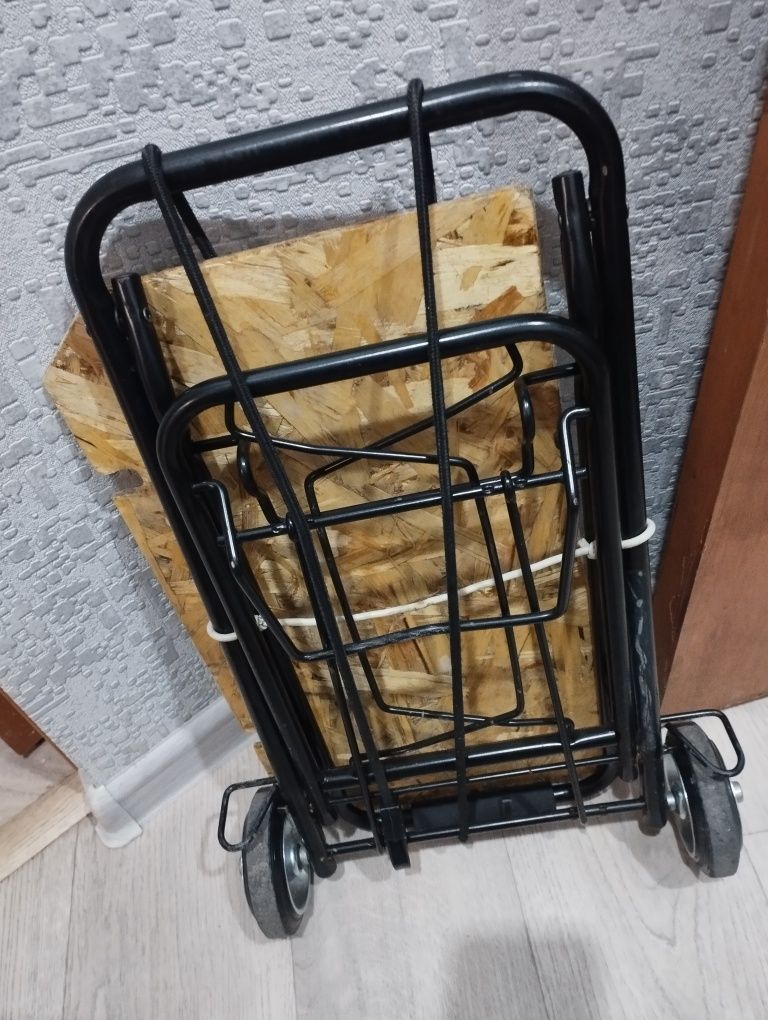 Продам тележку складную