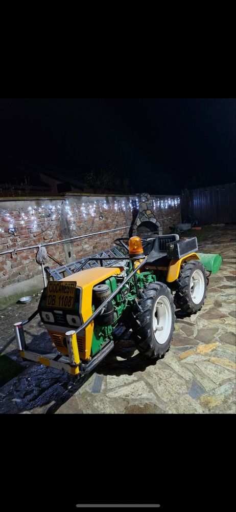 Tractor Goldoni 4x4 18 cp in stare perfecta de functionare