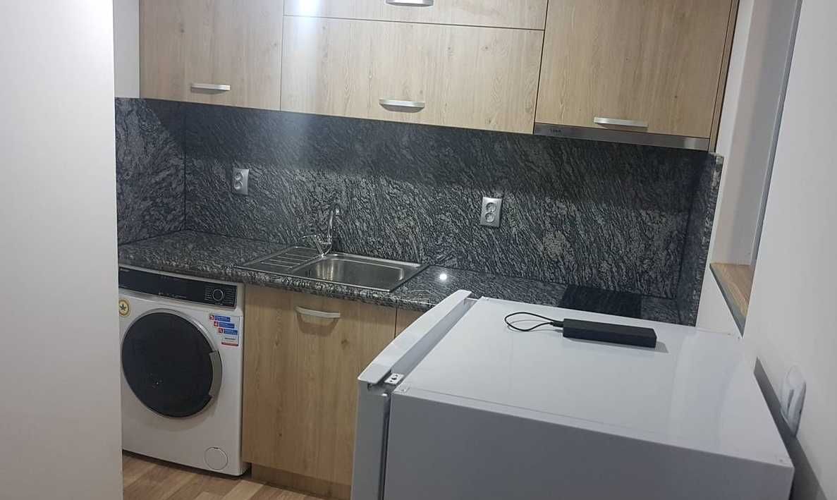 Дава се под наем Тристаен апартамент в Пловдив, Коматево - 88 кв.м за 392.7 € - Снимка #2