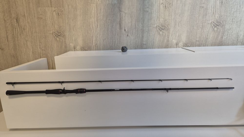 Lanseta baitcast Daiwa Tournament AGS 702HFB