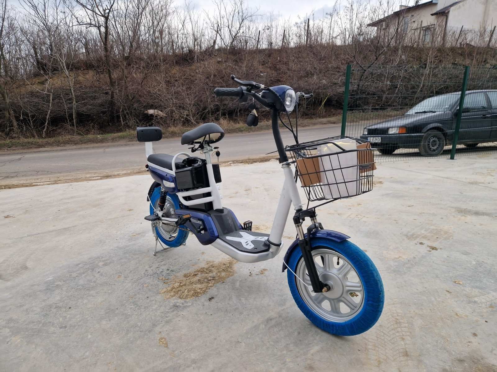 Директен Вносител - Електрически скутер педалетка