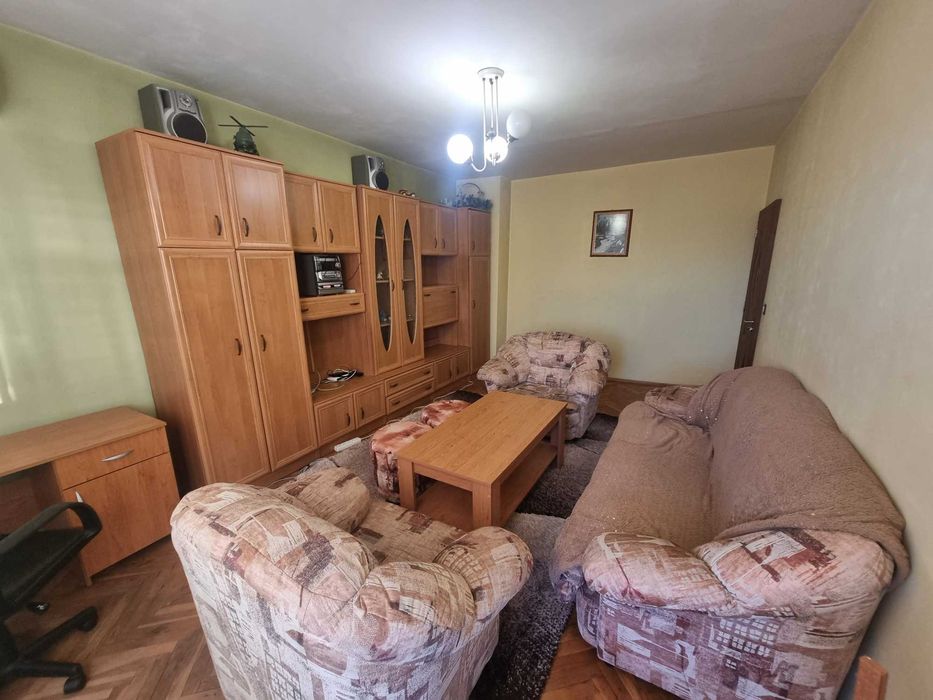 Двустаен апартамент за продажба в кв. Орлова чука на гр. Благоевград.