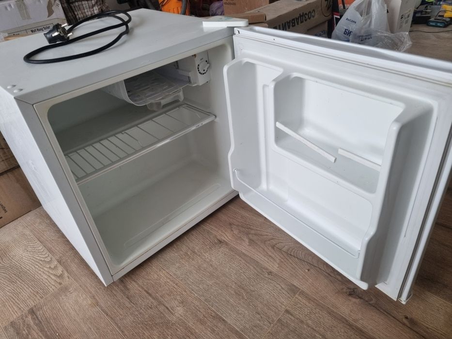 Ассалаума алейкум осындай кишкентай холодильник сатылады жаксы жасап т