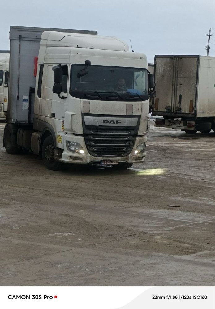 Tyagch DAF pritseplari bilan