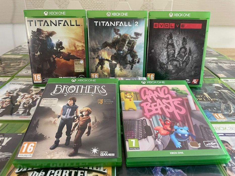 Joc Xbox 360 la prețuri diferite.