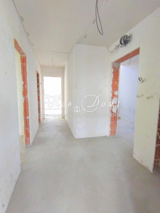 Продава се Тристаен апартамент в Варна, Левски - 110 кв.м за 1227 €/кв.м - Снимка #7