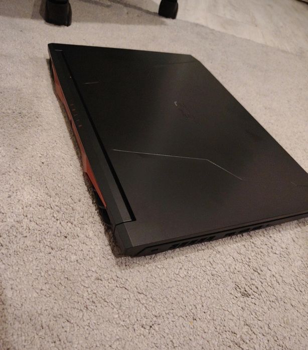 Acer Nitro 5 Gaming AMD Ryzen 5 560H 3,30GHz 24GB