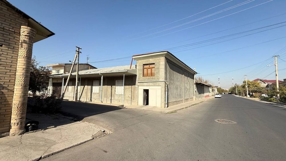 Uchtepa tumani Shtabda Hovli sotiladi