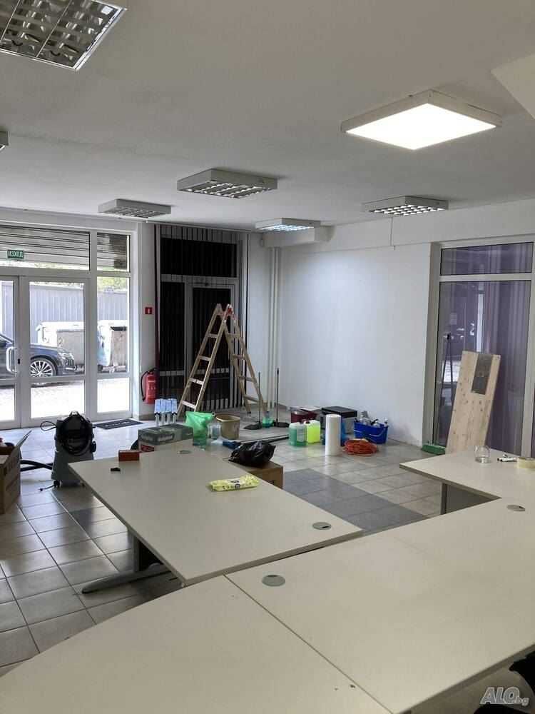 Дава се под наем Офис в Пловдив, Кършияка - 110 кв.м за 612 € - Снимка #3