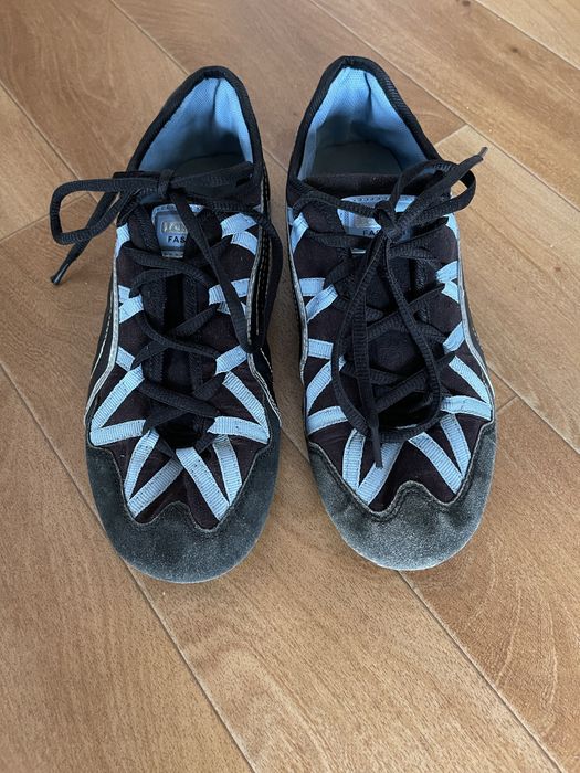 Кроссовки. 1500тг.