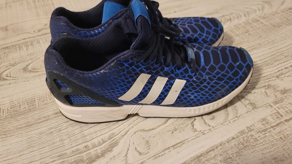 Adidasi Adidas, incaltaminte sport Adidas