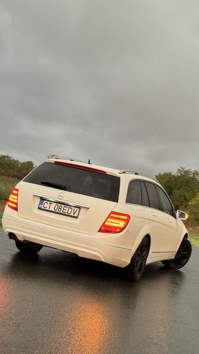 Mercedes benz c class 2.2 cdi
