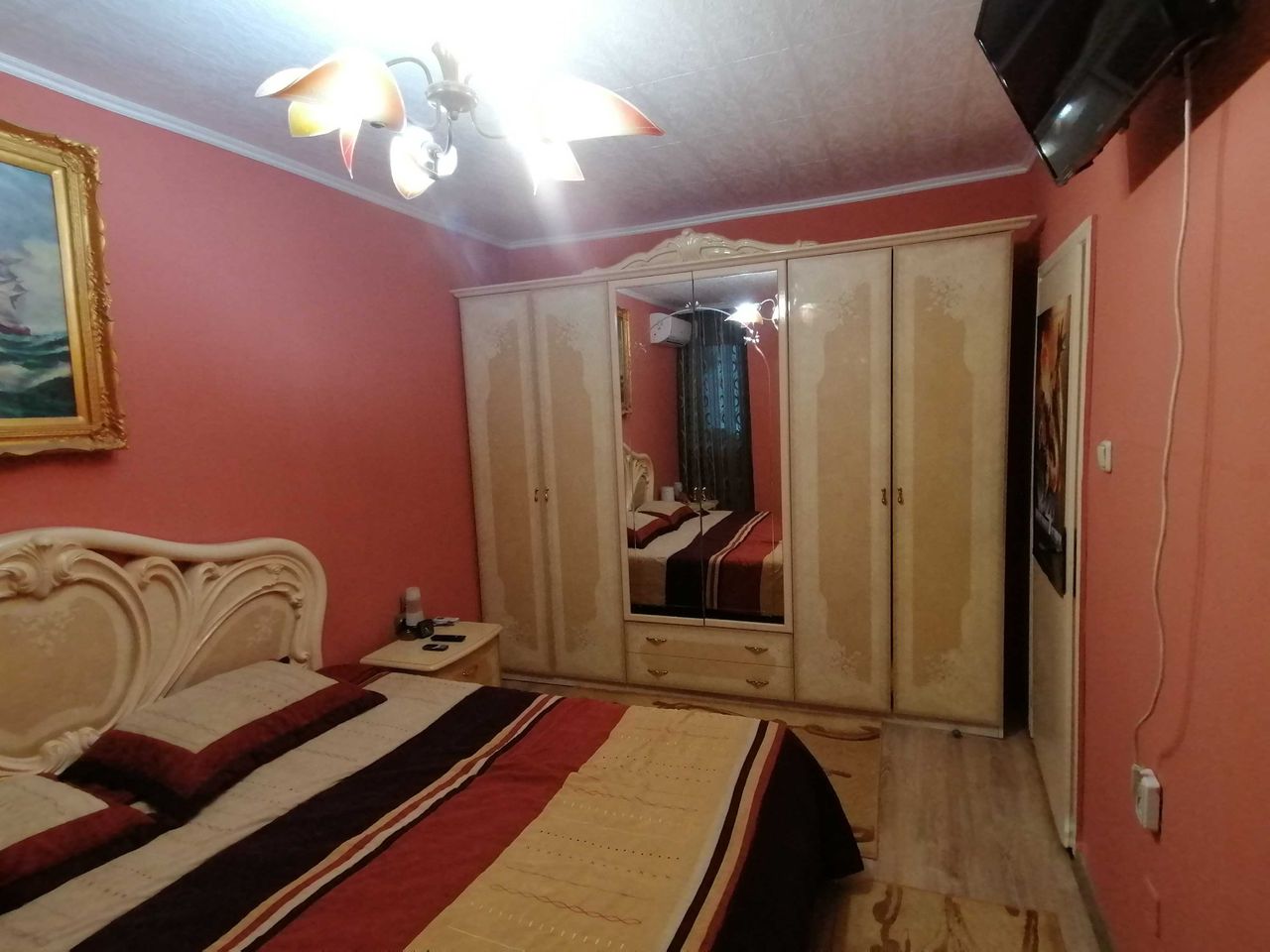 Продава се Двустаен апартамент в Стара Загора, Три чучура - юг - 52 кв.м за 1222 €/кв.м - Снимка #13