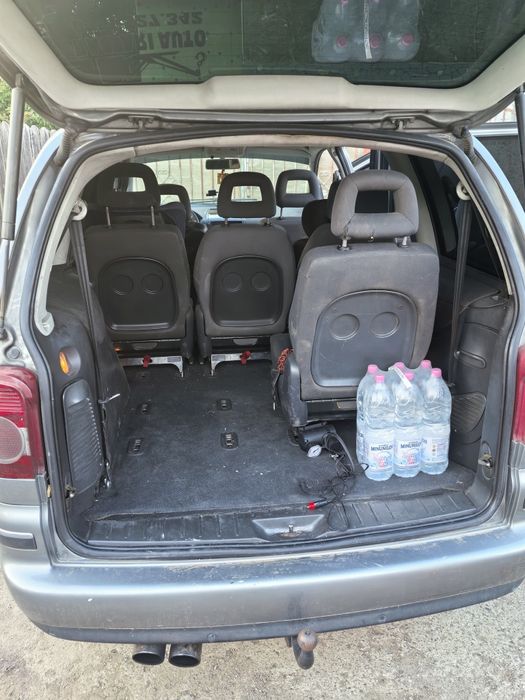 Vând vw sharan 2004
