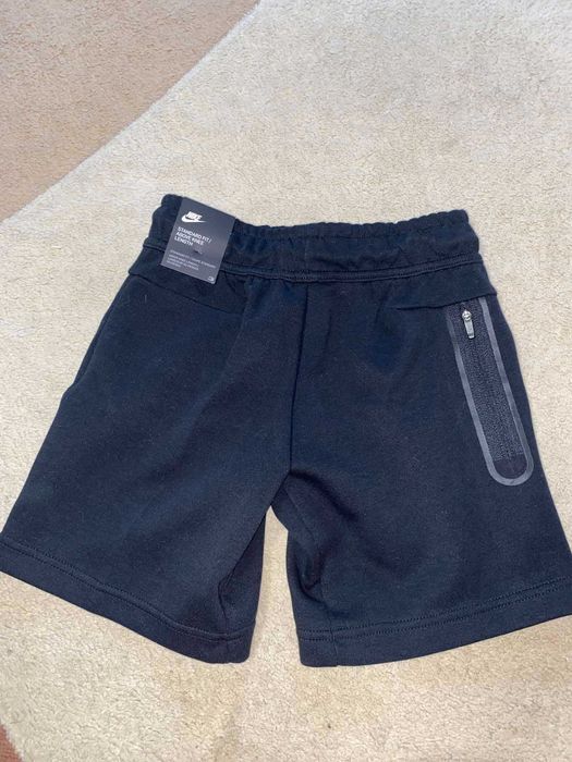 Къси панталони Nike tech fleece ( 122-128)